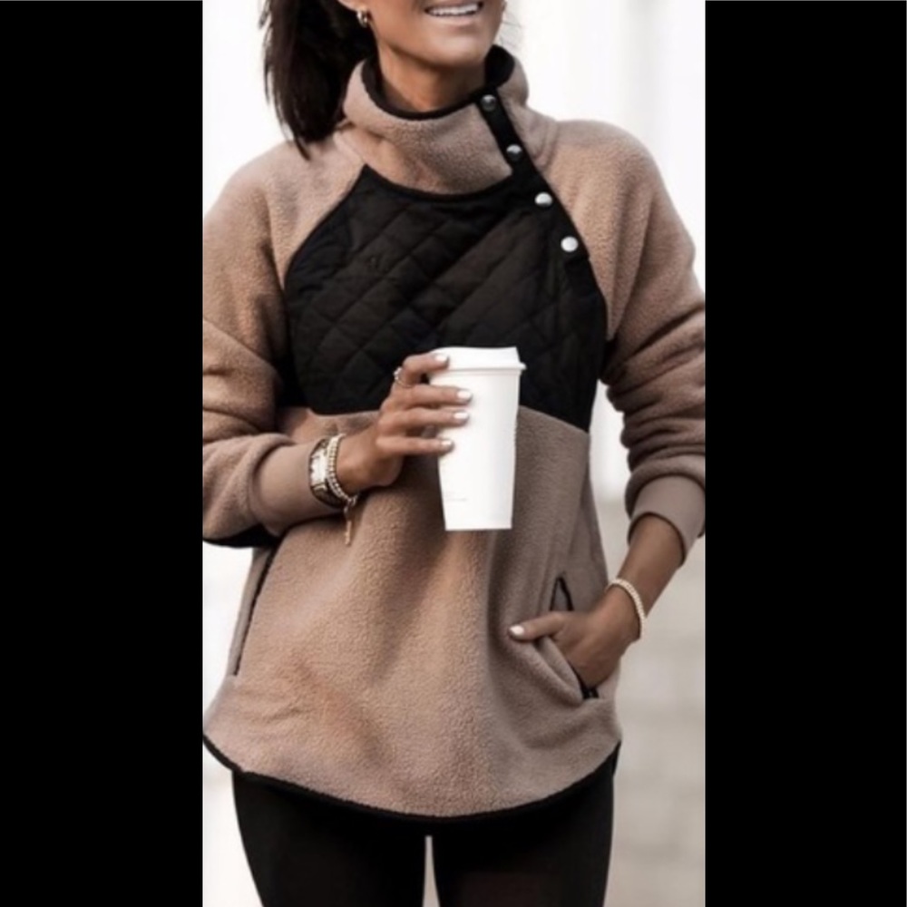 NWT Abercrombie and Fitch Snap Fleece Jacket